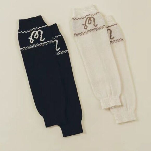 Malbon Ladies Knitted Leg Warmers Golf Accessories - Picture 5 of 6